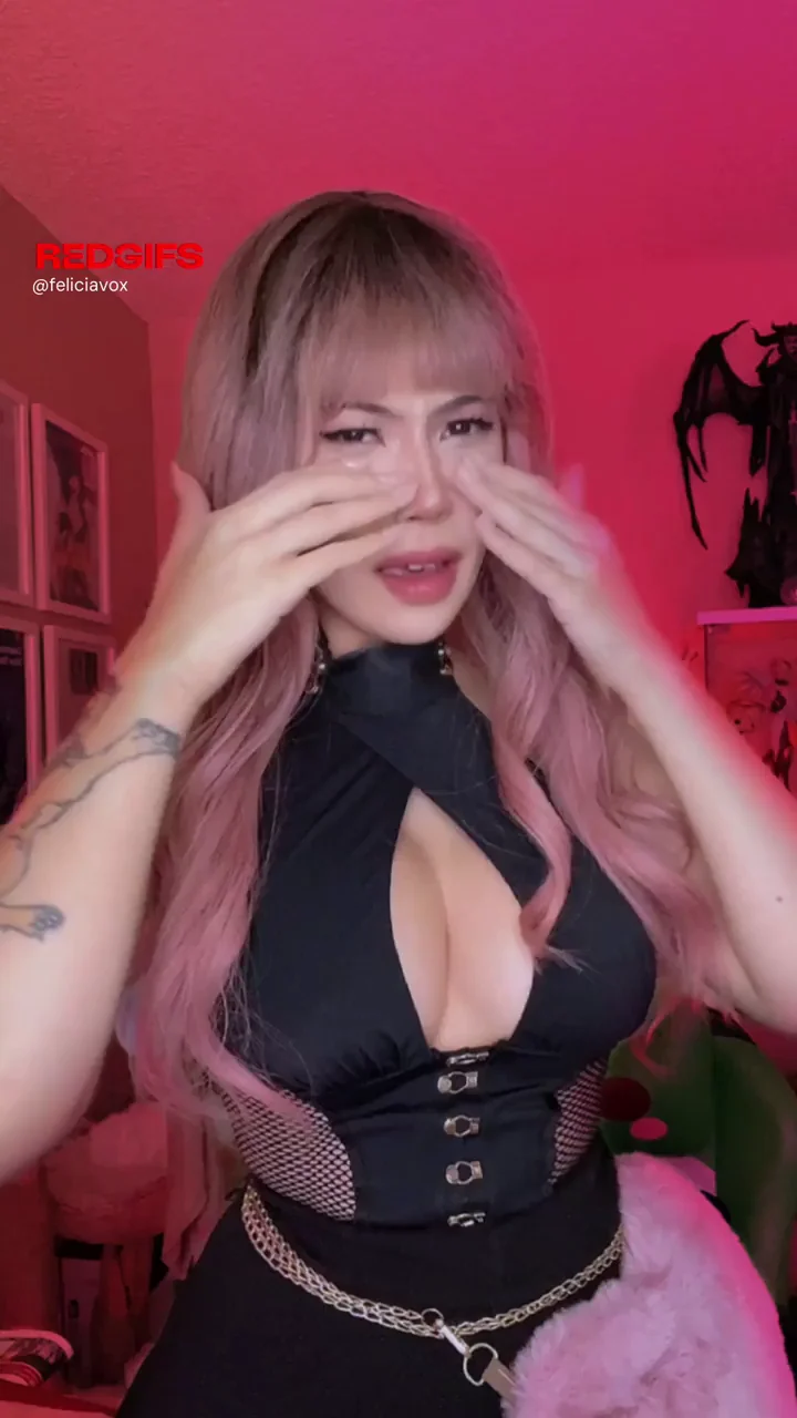 Felicia Vox's Massive Asian Tits Tease 🔥🍈🍈