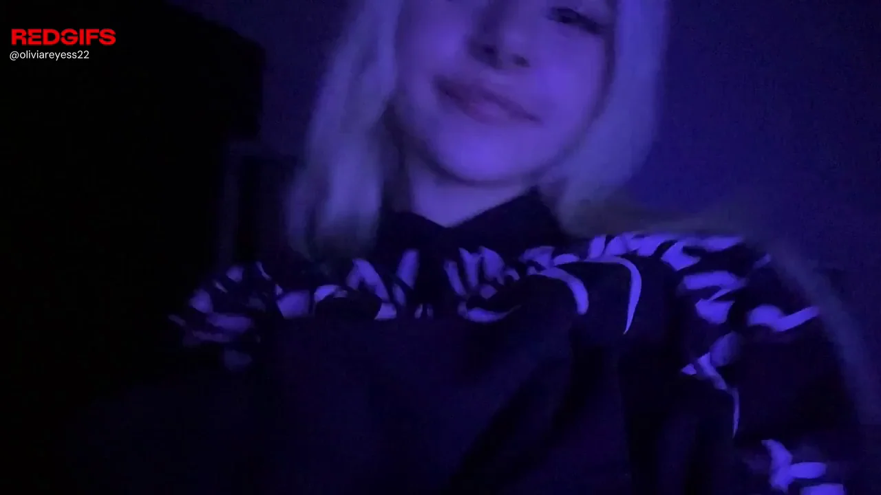 Shy Freshman Slut Craving Cock 🍆😈