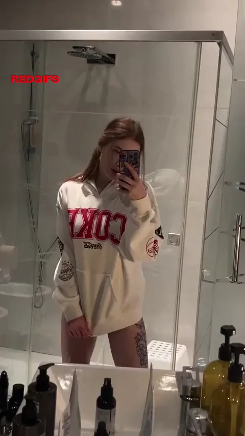 Whos hard and horny rn come and join me on sexting or cam show tonight just dm me on telegram: airasmith120