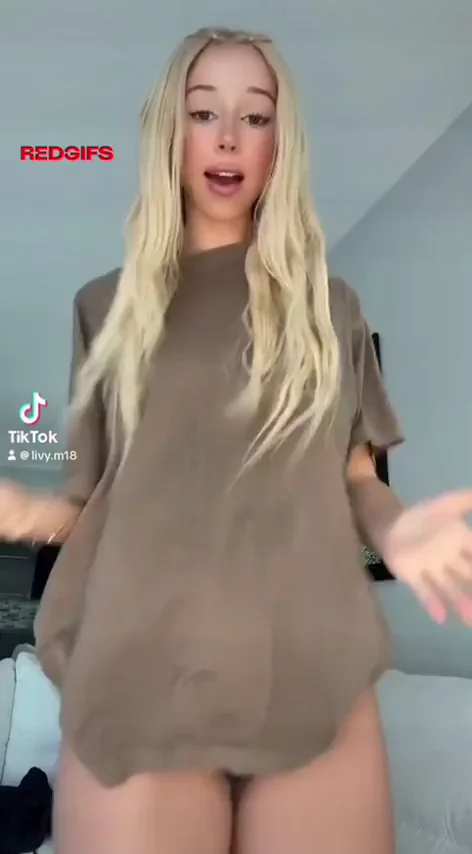 🍑 @livy.m18 TikTok Teen Slut Teases Juicy Ass in Oversized Tee 🔥