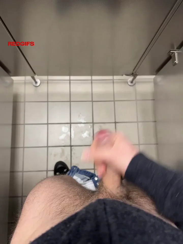 Quick Jerk-Off Pit Stop in the Mall Bathroom 🛒🍆💦