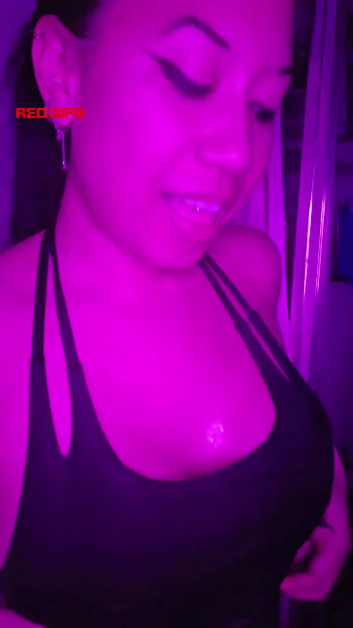 Titjob quickie got a little messy 😉