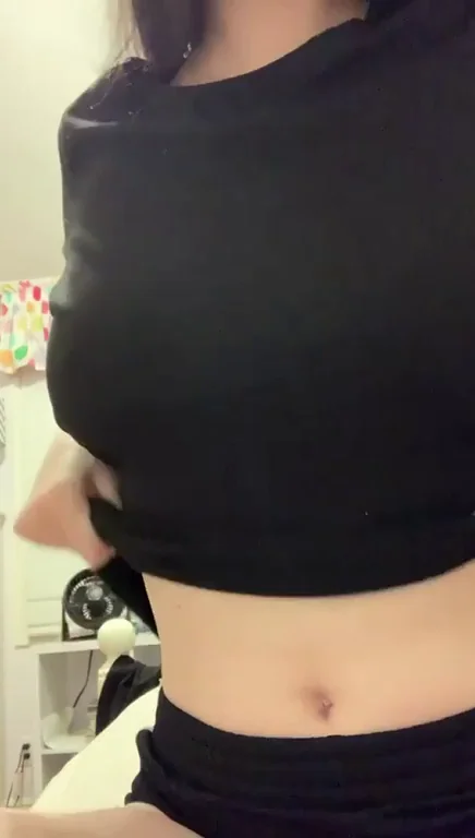 Am I Dropping These Massive Titties Right? 😍💦