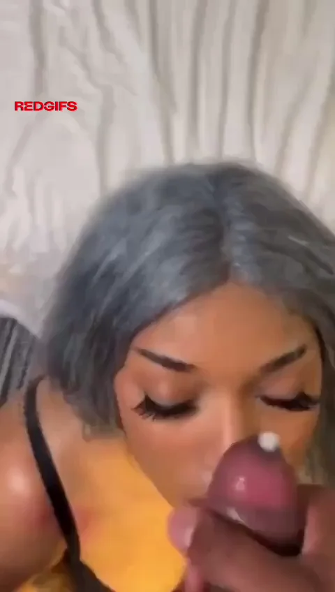 She’s a perfect cum slut 😈💦