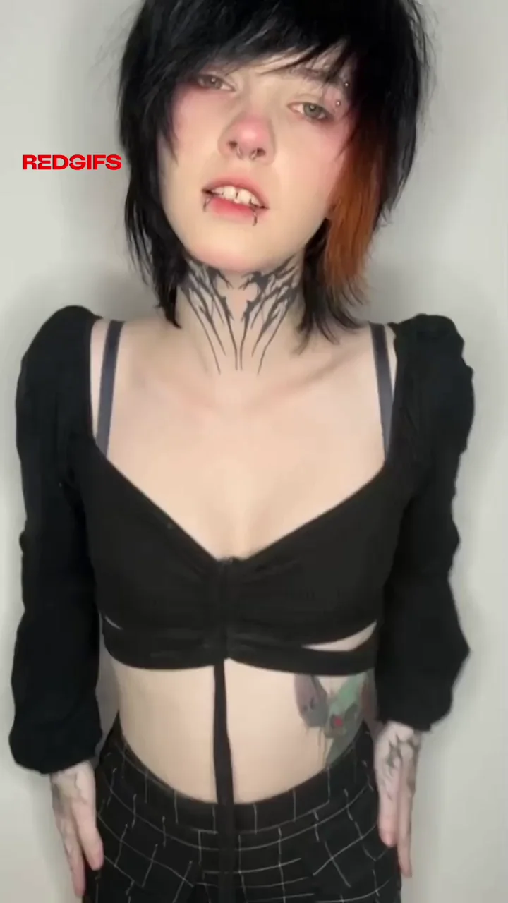 This striptease is a ritual