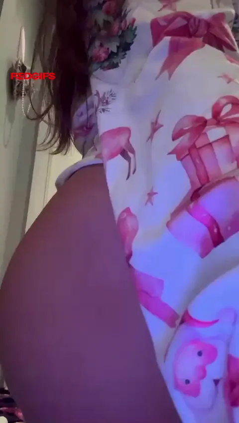 The ideal place to rest ur cock