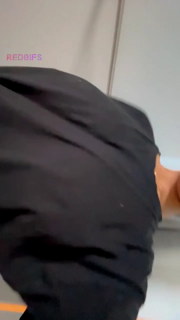 Surprise Massive Tits Reveal 😍🍈🍈