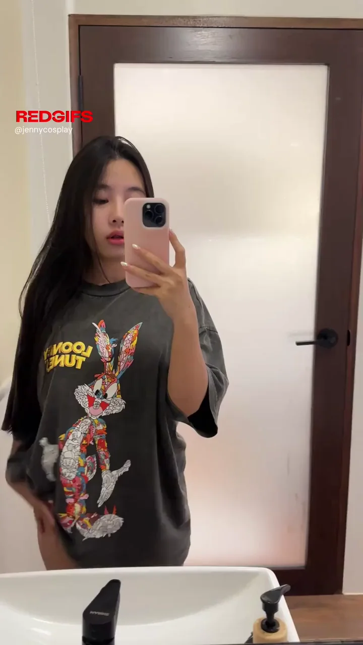 Asian Cutie Flaunts Her Perky Titties in Oversized Tee