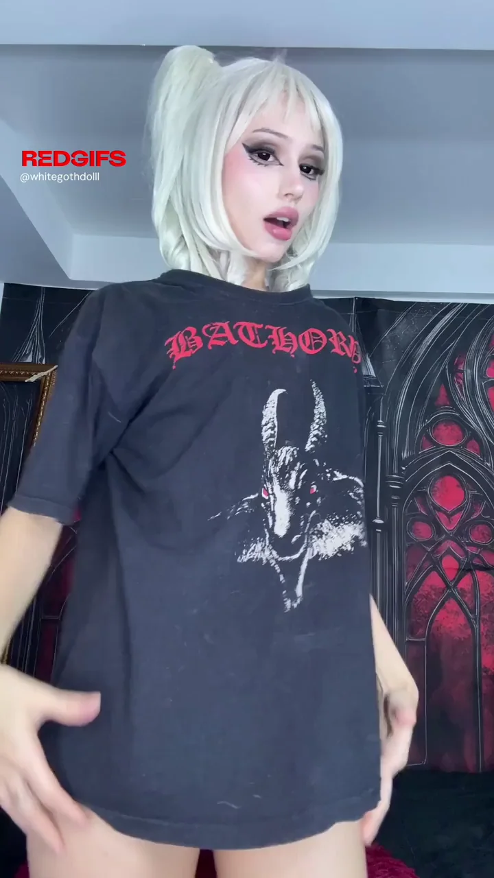 F19 Goth Babe Strips Nude or Nahh?