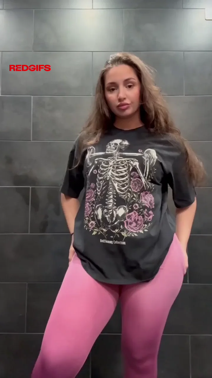 natty college gym girl