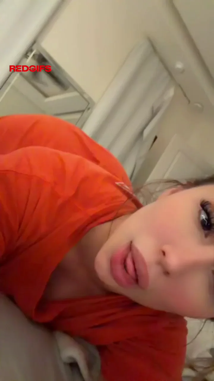 let me rub this thick ass on your face
