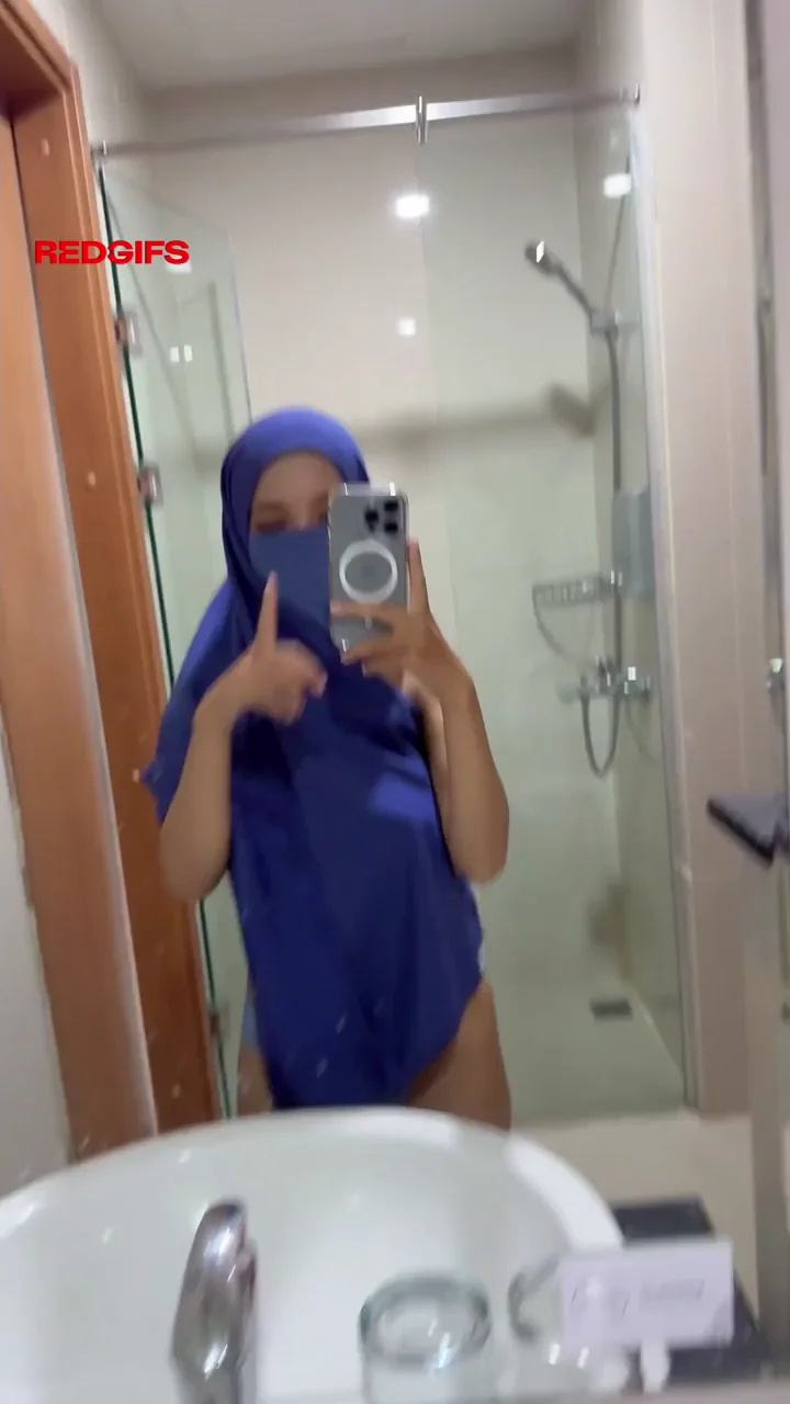 Hijab Slut's Massive Tits Tease in Hotel Shower 💦🕌🍈🍈