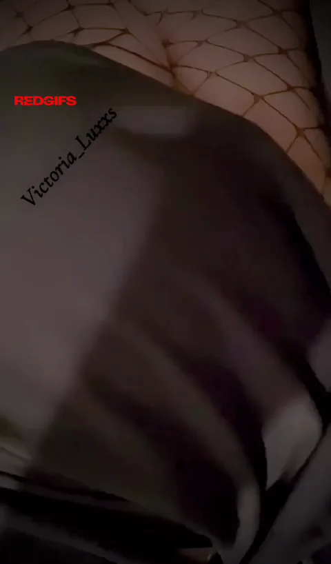 Spank my slutty ass baby 😘