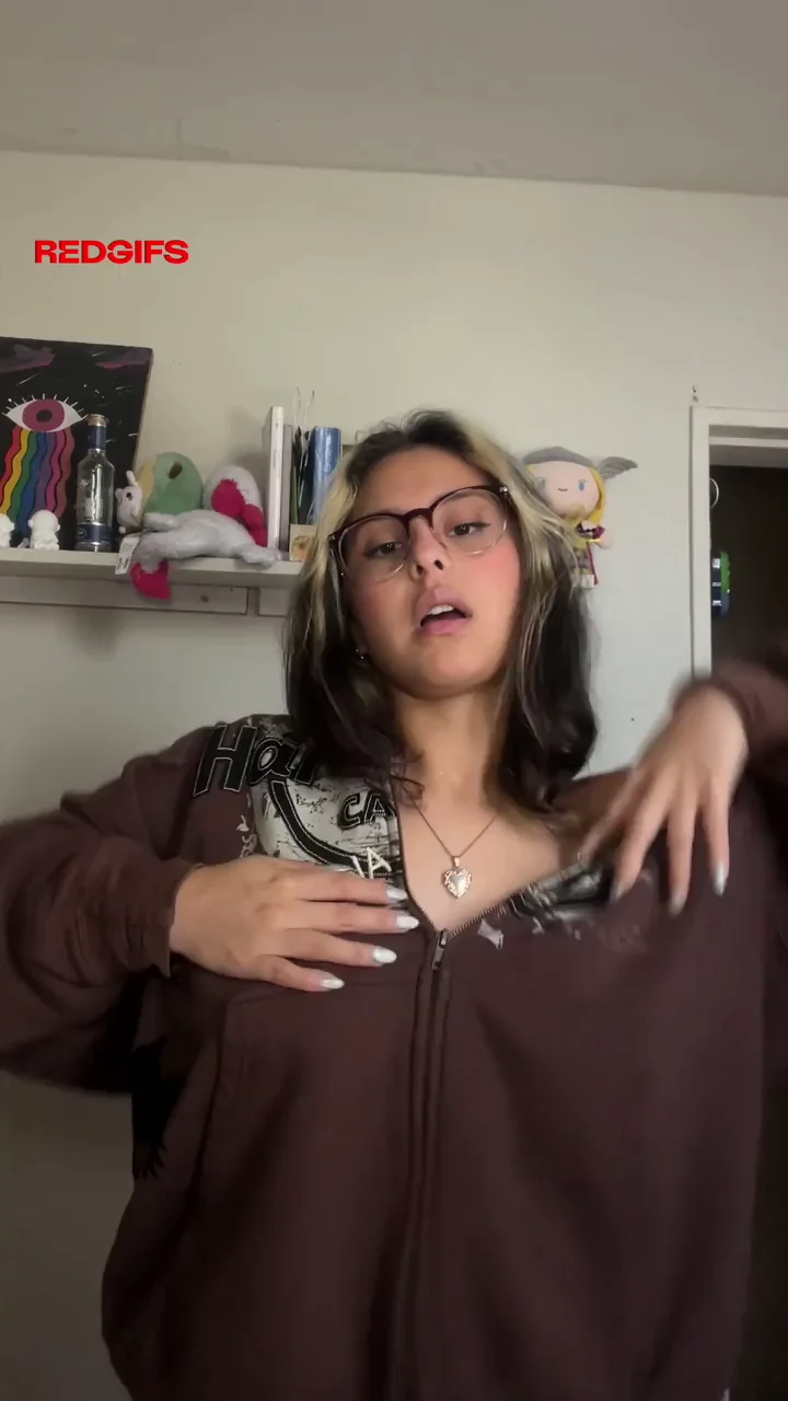Feels like you could use some titties today