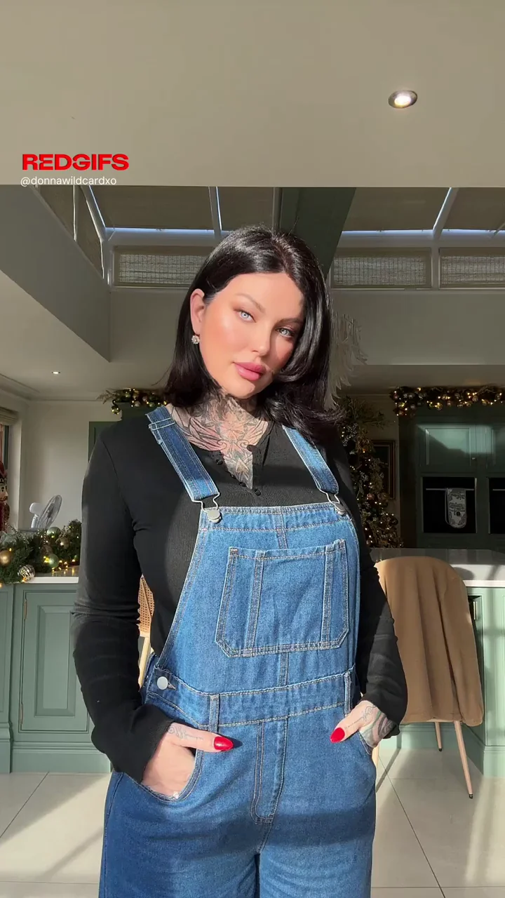 Sunkissed Busty MILF in Denim Overalls 😍🔥
