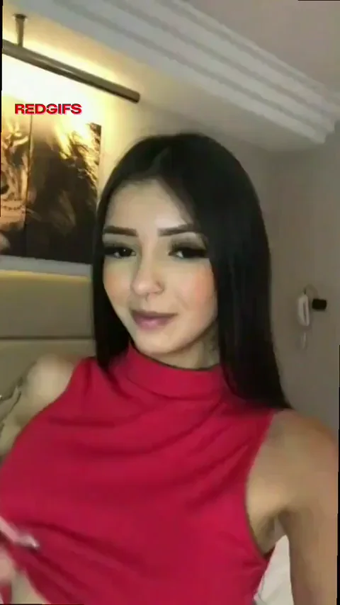 can my petite tiny body really get the attention of older men?