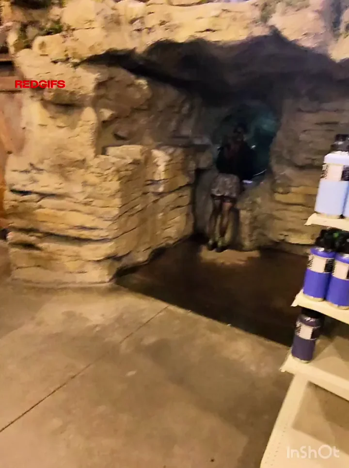 Bratty Slut Flaunts Her Juicy Booty in Public Cave 😈🍑