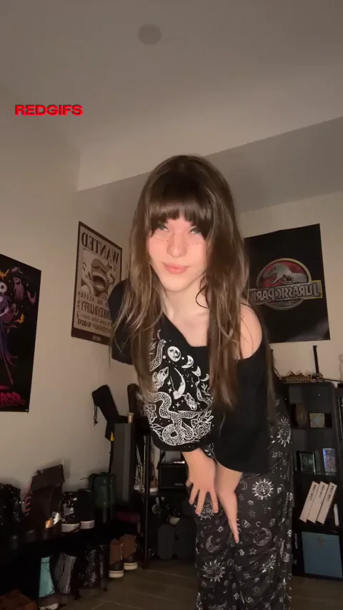 Who doesn’t love cuddles with a side of girlcock