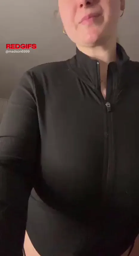 it jiggles sooo much