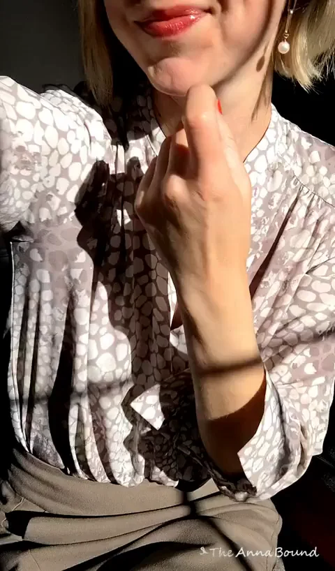 Yes, I'm the boss...but like, the fun boss who lets you eat her pussy