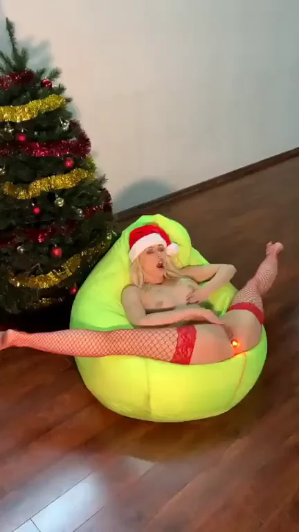 I am a horny Santa?