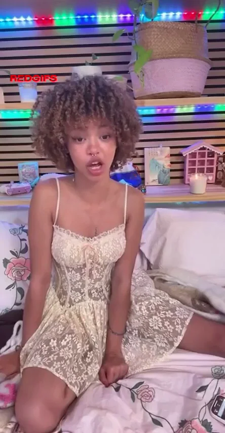 19yo Curly Haired Slut Begs to Be Your Obsession