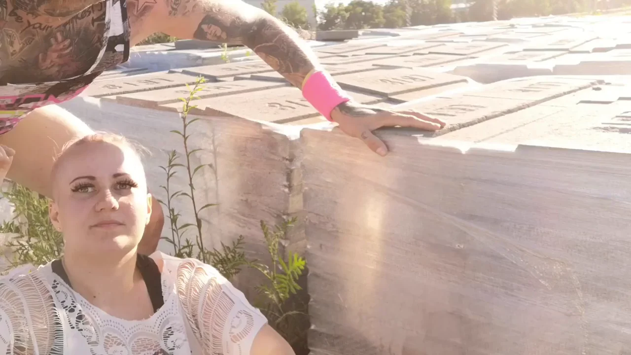 crazy push up cock in mouth