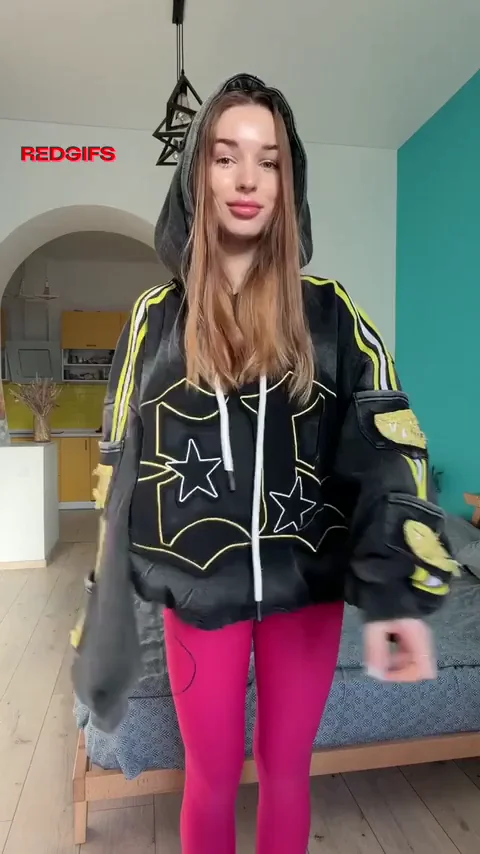 Be Honest: Hoodie ON or Tits OFF? 😈🔥