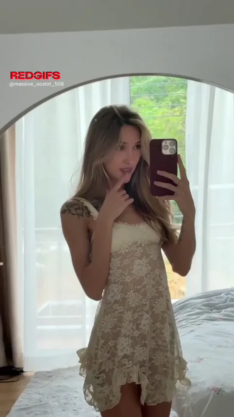 Nude or Dressed? Hot Babe Teases Tits 🔥🍑