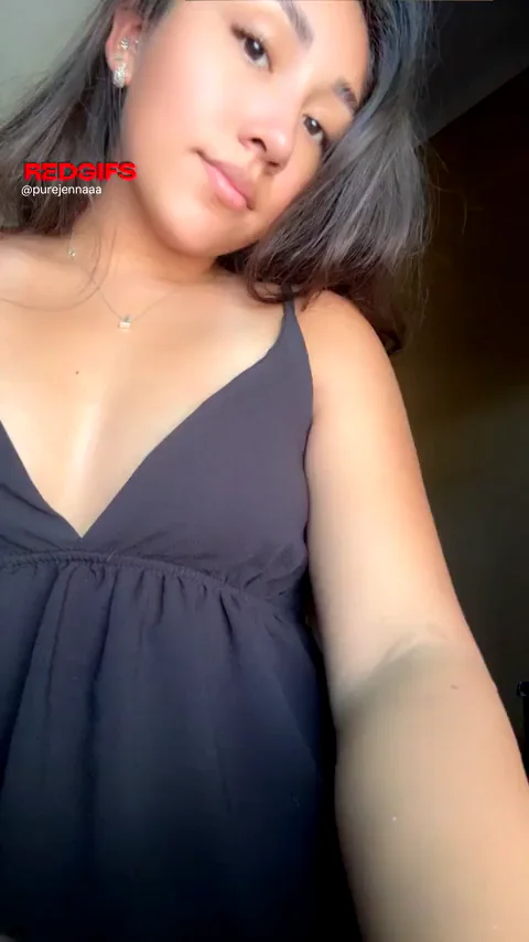 Sometimes all latinas gotta do is some hot titty reveals