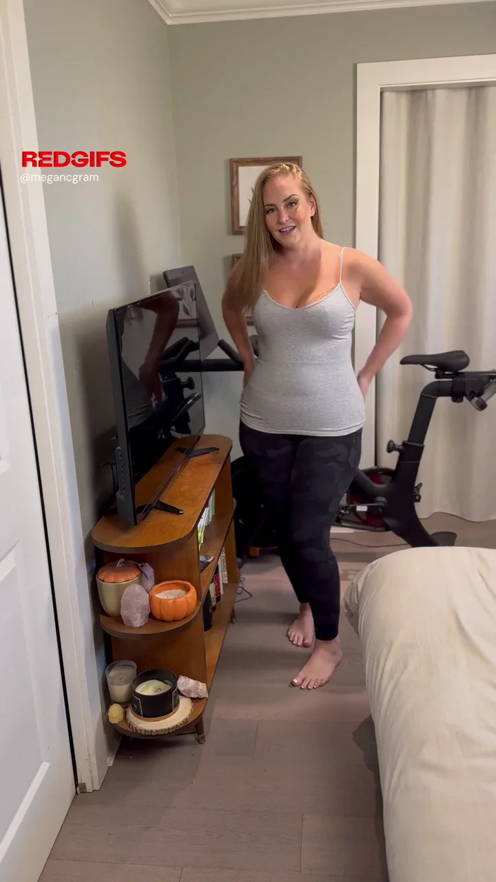 When the yoga pants hug the curves just right