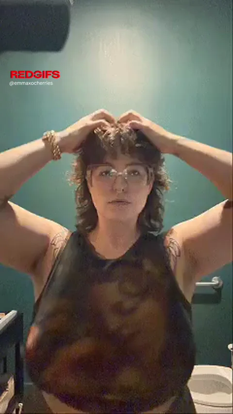 5’2 only but I have some massive tits!