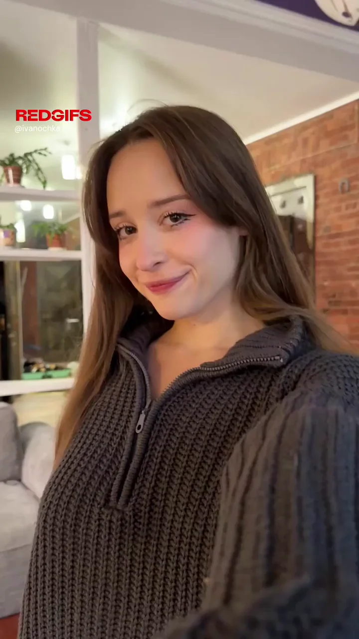 Busty Homemade Tease: 'You Make Me Super Horny, Daddy!'