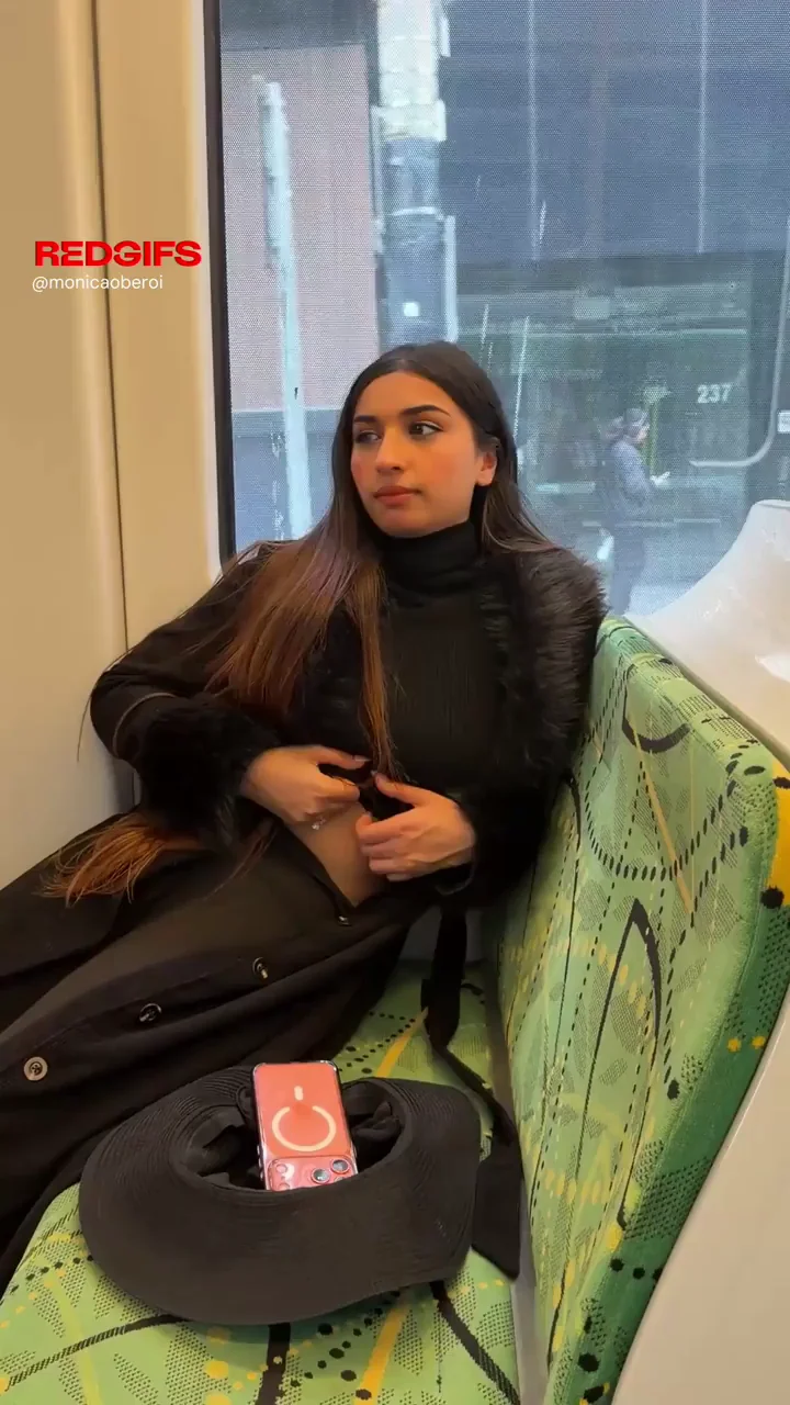 Slut Dares to Flash Tits on Melbourne Tram