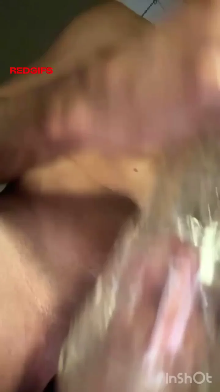 Fuuuck i had to pull it out and let it spray massively all handsfree