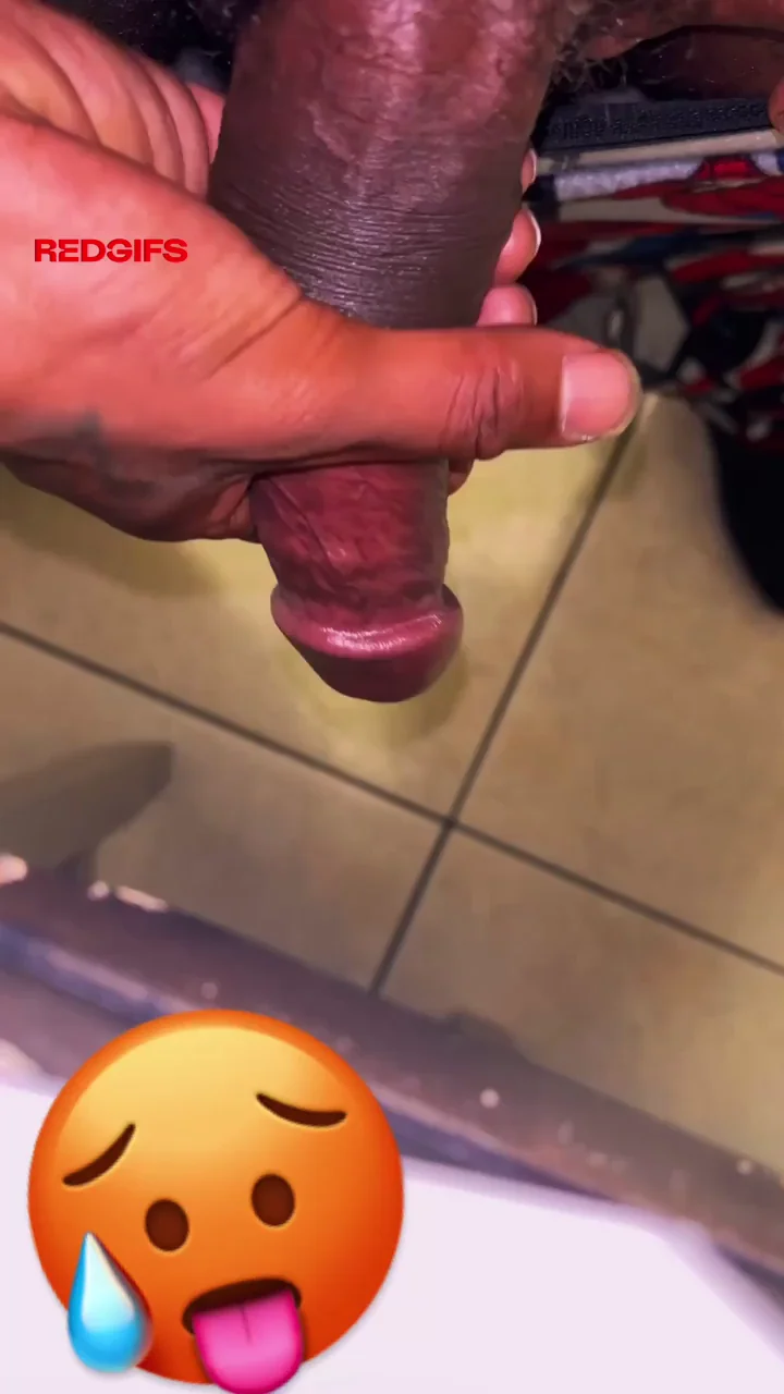 If you down to watch me stroke hmu