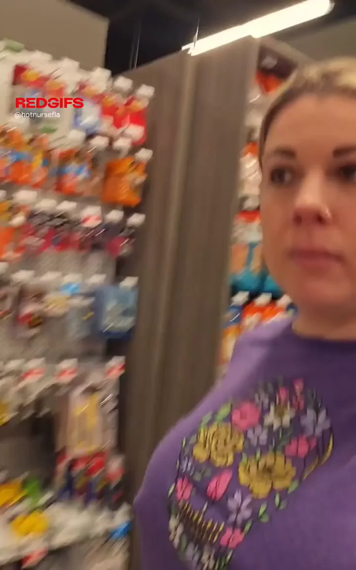 Any hung cubs want to cum shopping with this horny milf