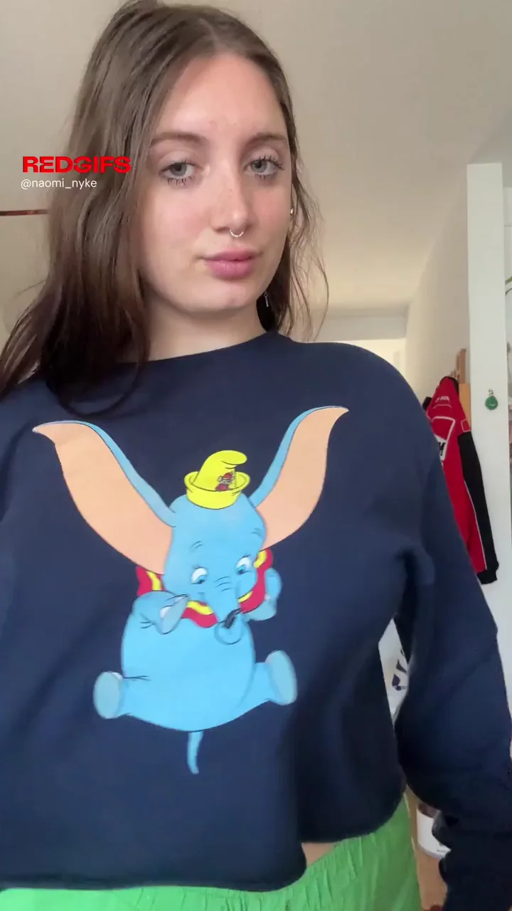 Flashing My Juicy Tits Gets Me So Fucking Horny 😈🍈🍈