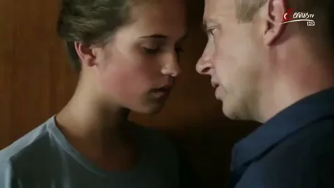Alicia Vikander's Steamy Close-Up Kiss