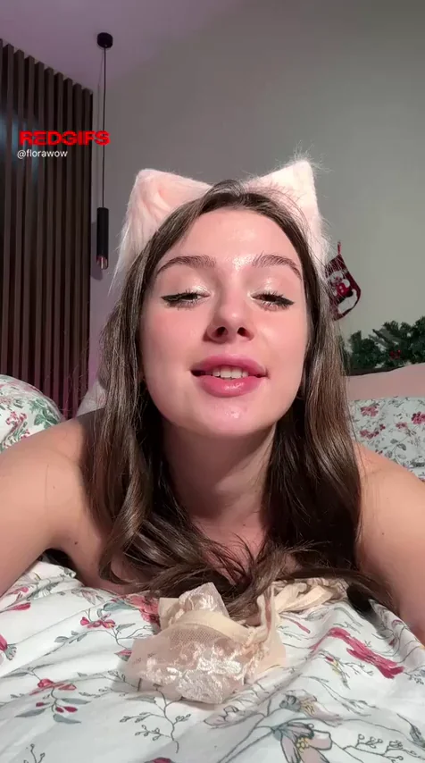 Got extra cummies for me?😍