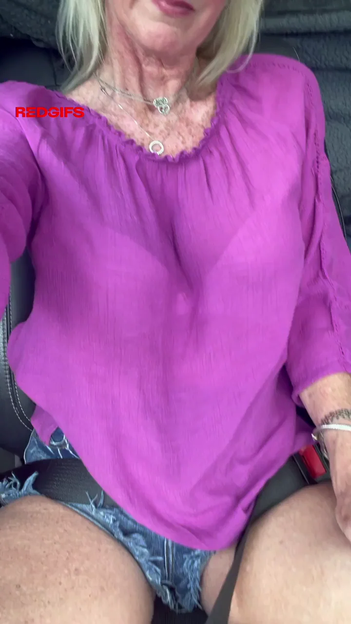 Nawty road trip boobs