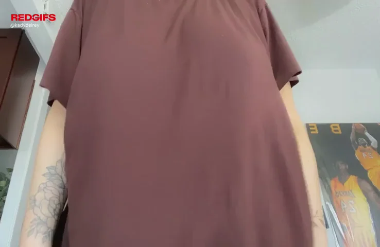 Ghost Nipples Teasing Through My Tight Top 😈🍒