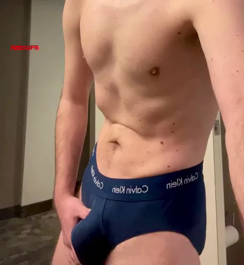 A body meant for fucking…wait until you get it fully hard 🥵