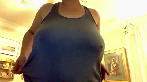 California Bounce Beats Y'All! Massive Titty Drop 💦🍈🍈 (OC)