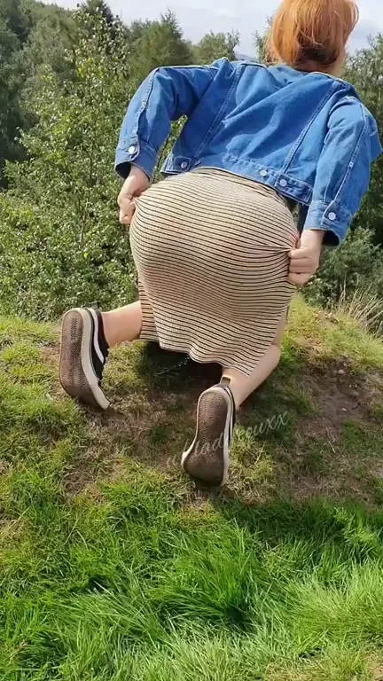 🔥 Redhead Slut Spreads Juicy Pussy Outdoor View! 🌳💦 [GIF]