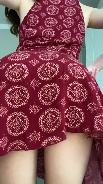 Red Jewel Buttplug Tease 🍑💎🔥