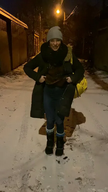 Fresh Amateur Slut's Snowy Street Flash 😈❄️🔥