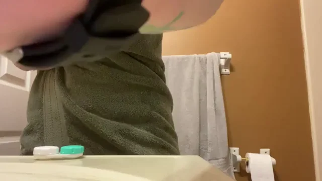 ;) I wanted to show you what was under my towel