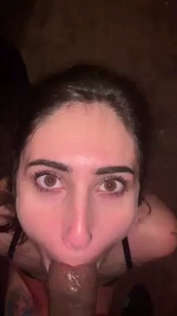 Does anyone want to help me expose my slutty gf