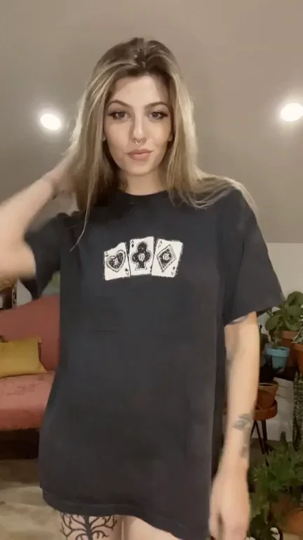 I tried to do one of those tik tok things, but uhhh hopefully you like it anyways? ?[oc]